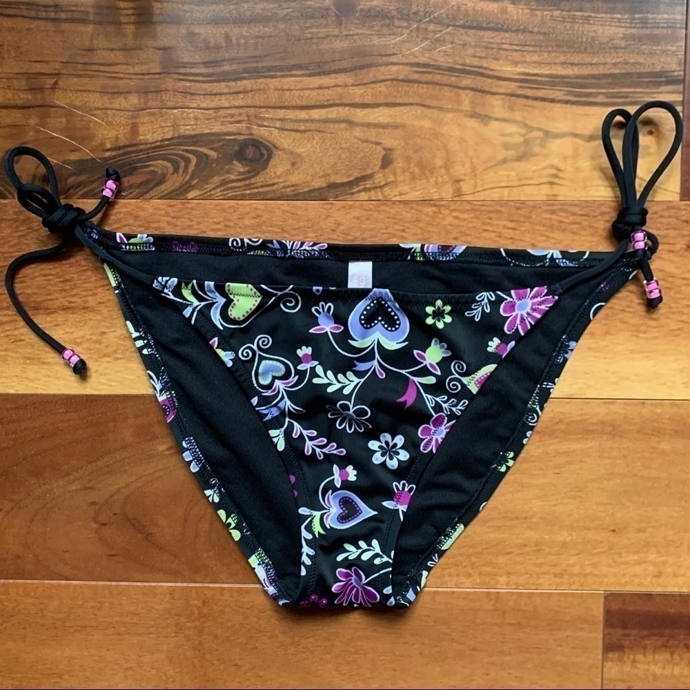 Victoria’s Secret heart & flowers bikini b…